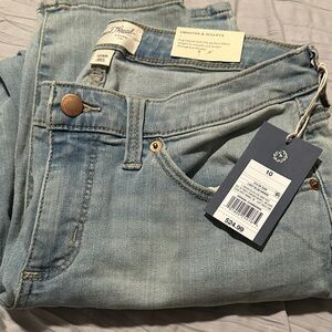 Universal Thread Light Blue Skinny Jeans